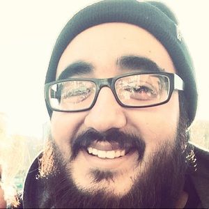 Meet your Posher, Christopher